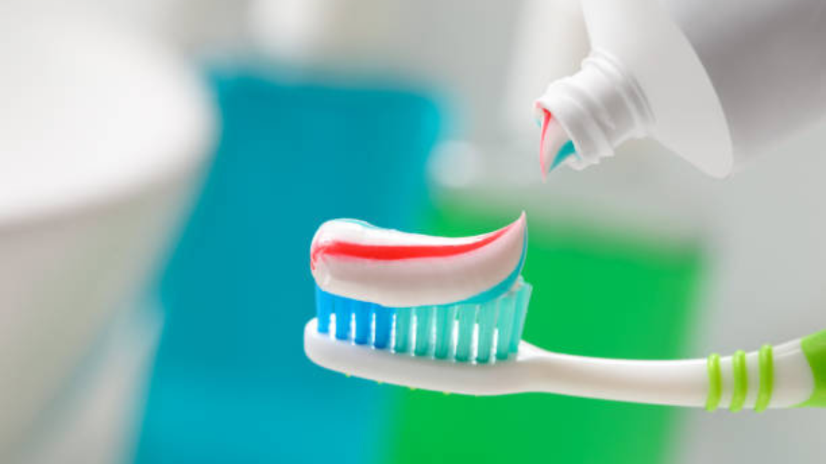 افضل معجون تبييض اسنان