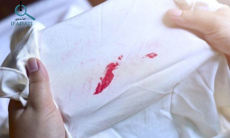 إفادتي طرق ازالة المناكير من الملابس: دليل شامل لكل أنواع الأقمشة ازالة المناكير من الملابس